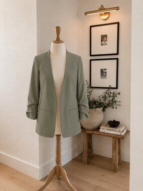 DR2 Ladies Large light green blazer lined